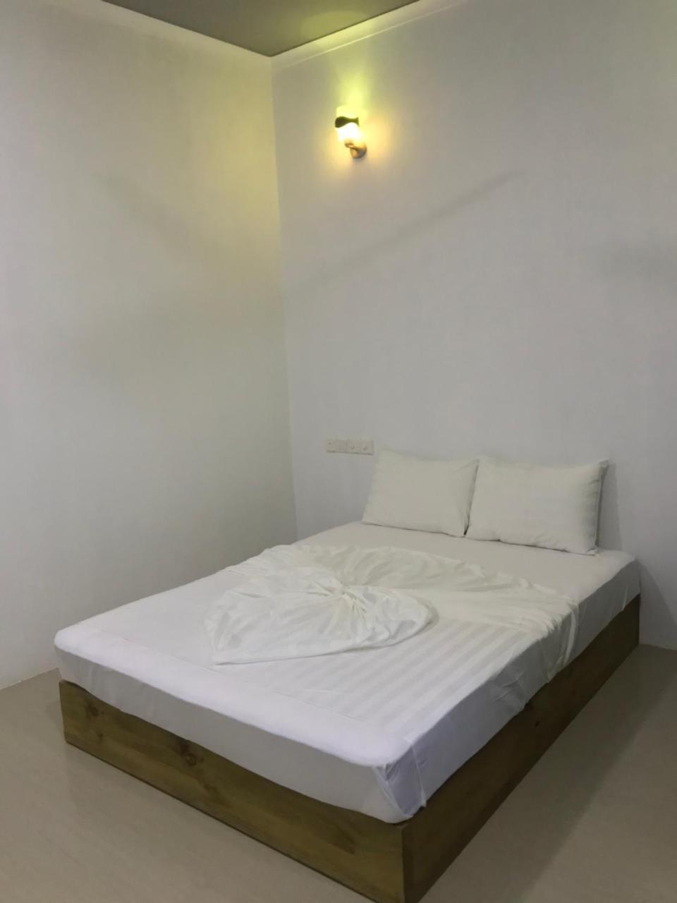String Wave Maldives Hotel Gulhi Exterior foto