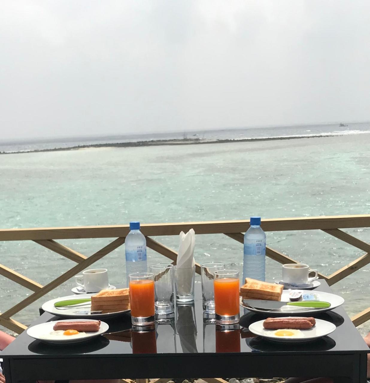 String Wave Maldives Hotel Gulhi Exterior foto